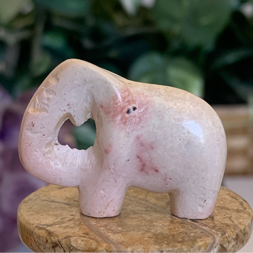 Pink Soapstone Elephant Figurine Hand Carved Zoo Safari Animal Pet Carving 1.5"